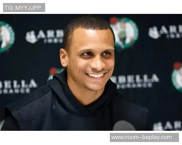 马祖拉称赞怀特防守全面表现出色角色在球队中愈发重要