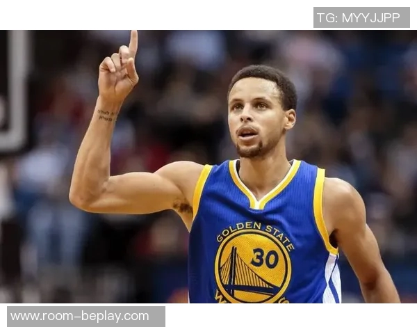 库里鼓励波杰和穆迪保持自信果断出手不必过于纠结比赛结果